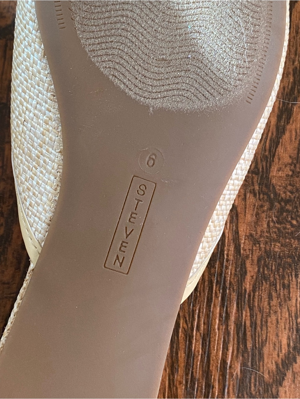 Steve Madden Beige Woven Pointed-Toe Bow Slip-On Mules - Picture 3 of 3
